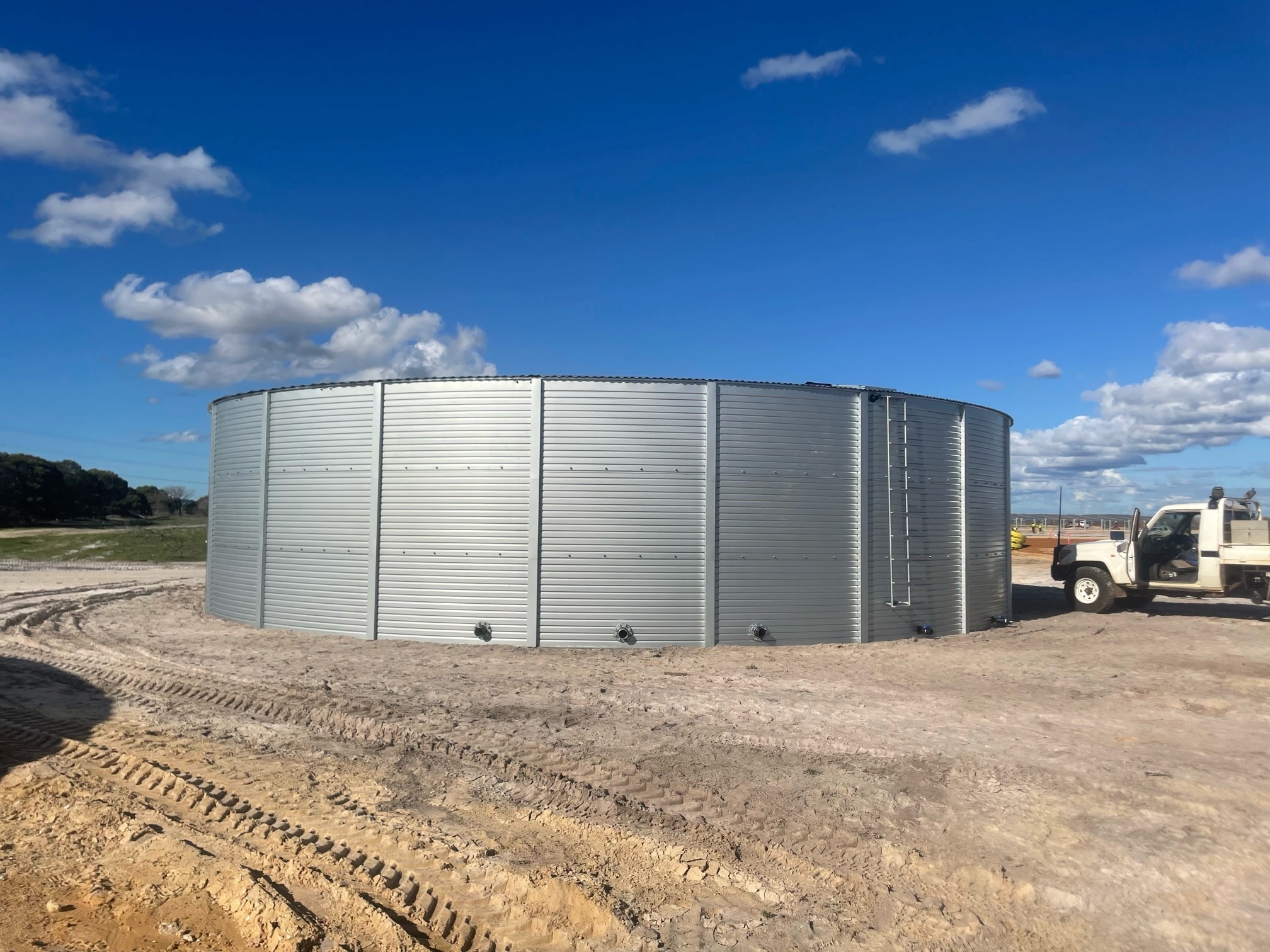 Pioneer Water Tank Installed on a Western Australian Farm